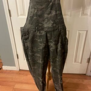 Camouflage overalls